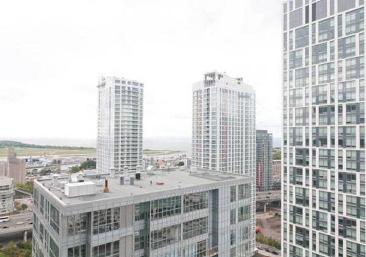 N2N Suites - Downtown Lake & City View Apartments Toronto Exterior photo