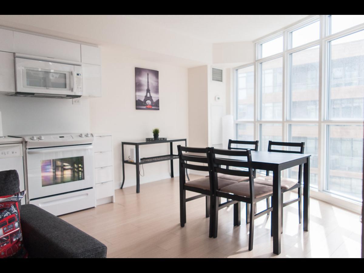 N2N Suites - Downtown Lake & City View Apartments Toronto Exterior photo
